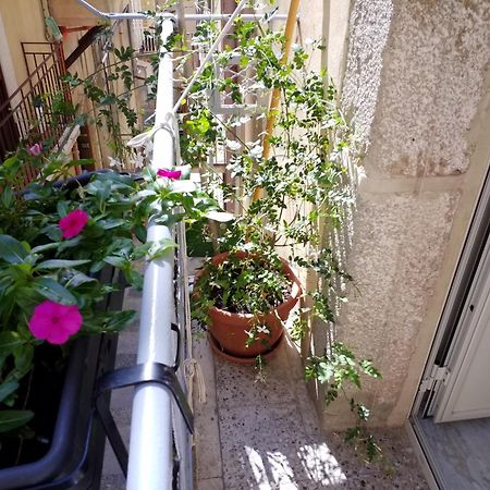 La Casa di Bianca Apartment Caltagirone Bagian luar foto