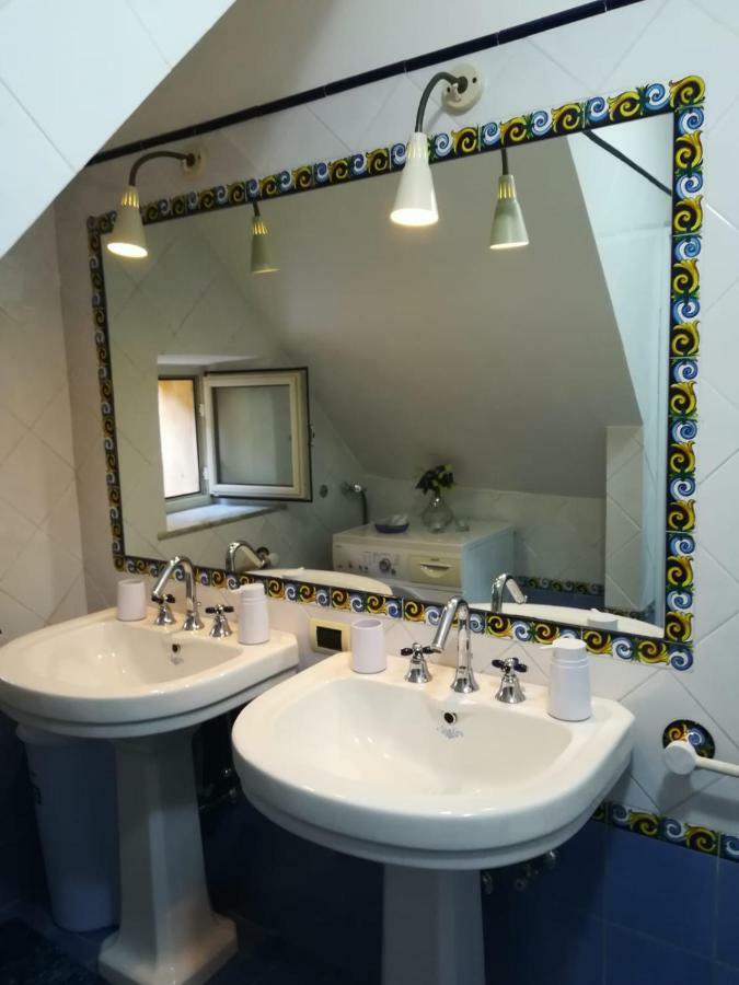 La Casa di Bianca Apartment Caltagirone Bagian luar foto