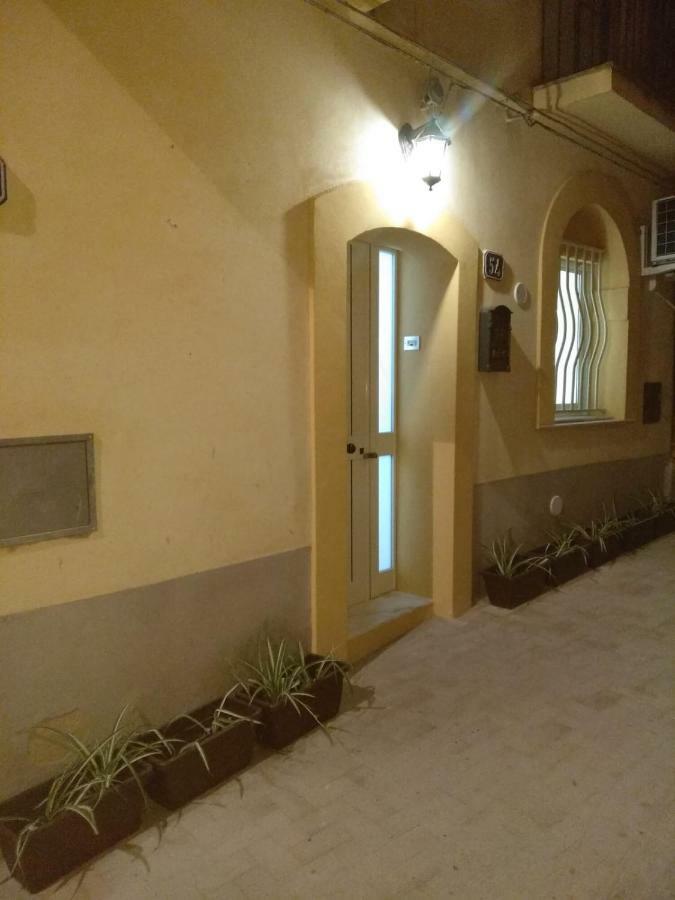 La Casa di Bianca Apartment Caltagirone Bagian luar foto
